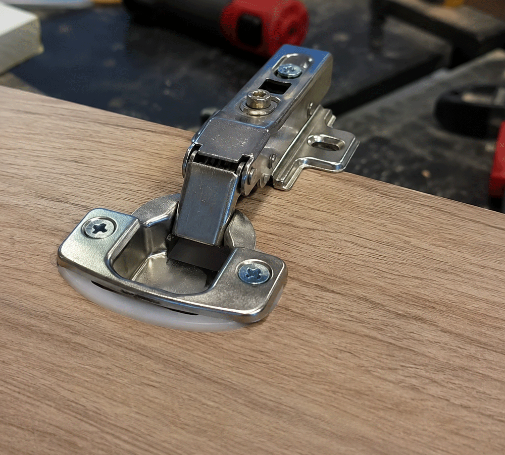 Water Sealed Screw Opening